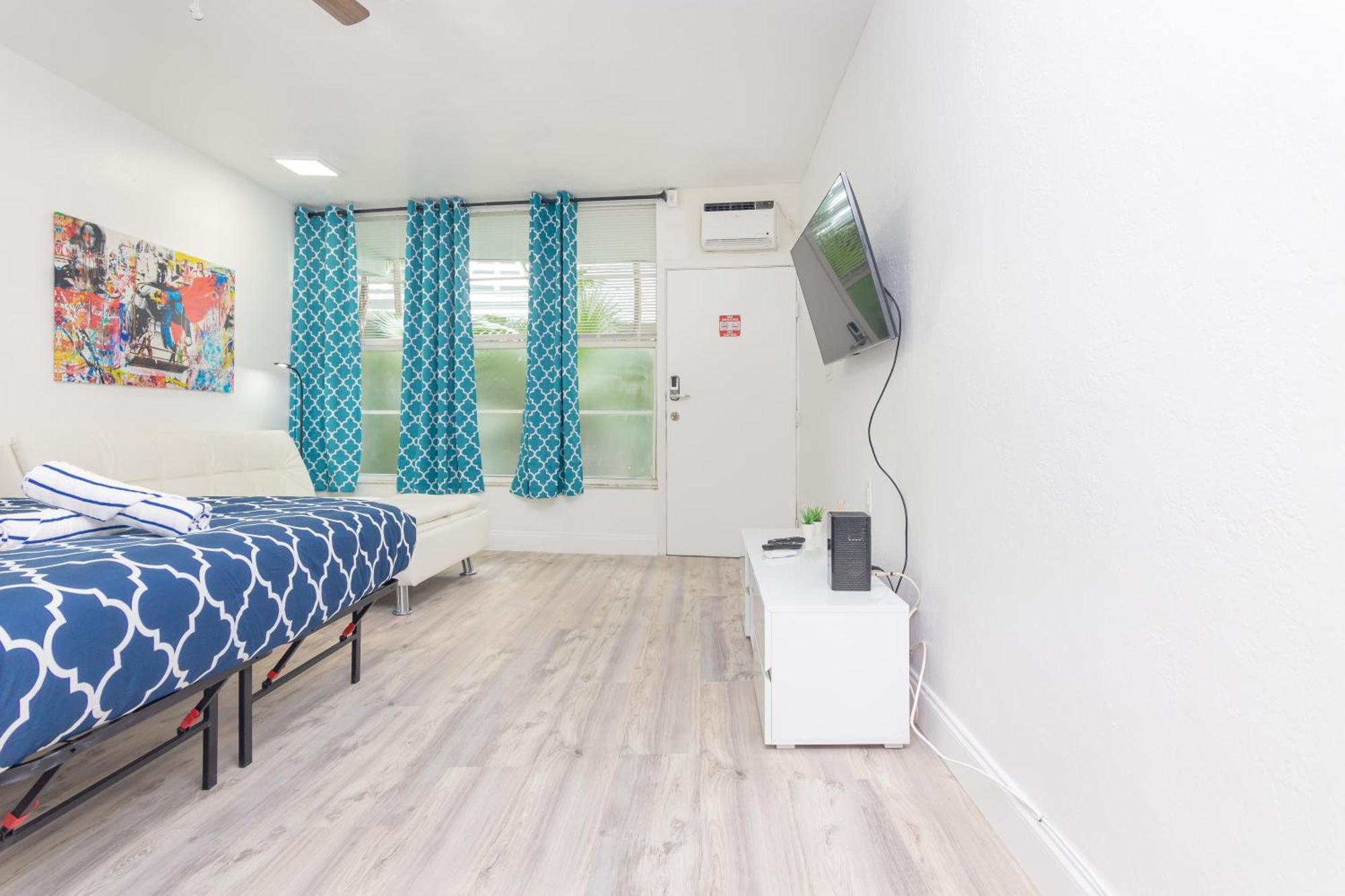 Ocean Drive Deco Apt W/2 Queen Beds, Steps 2 Beach Miami Beach Exterior photo