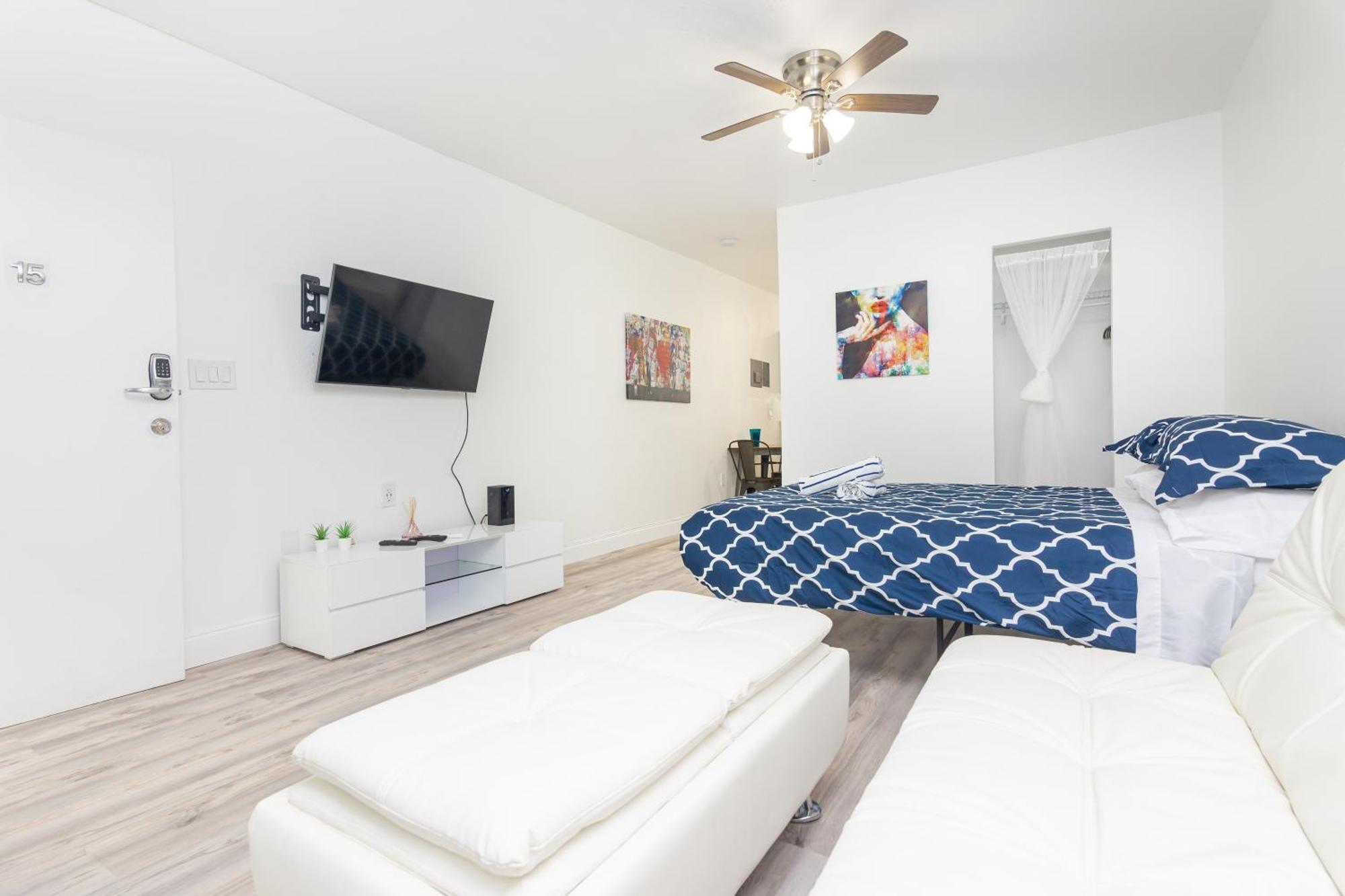 Ocean Drive Deco Apt W/2 Queen Beds, Steps 2 Beach Miami Beach Exterior photo