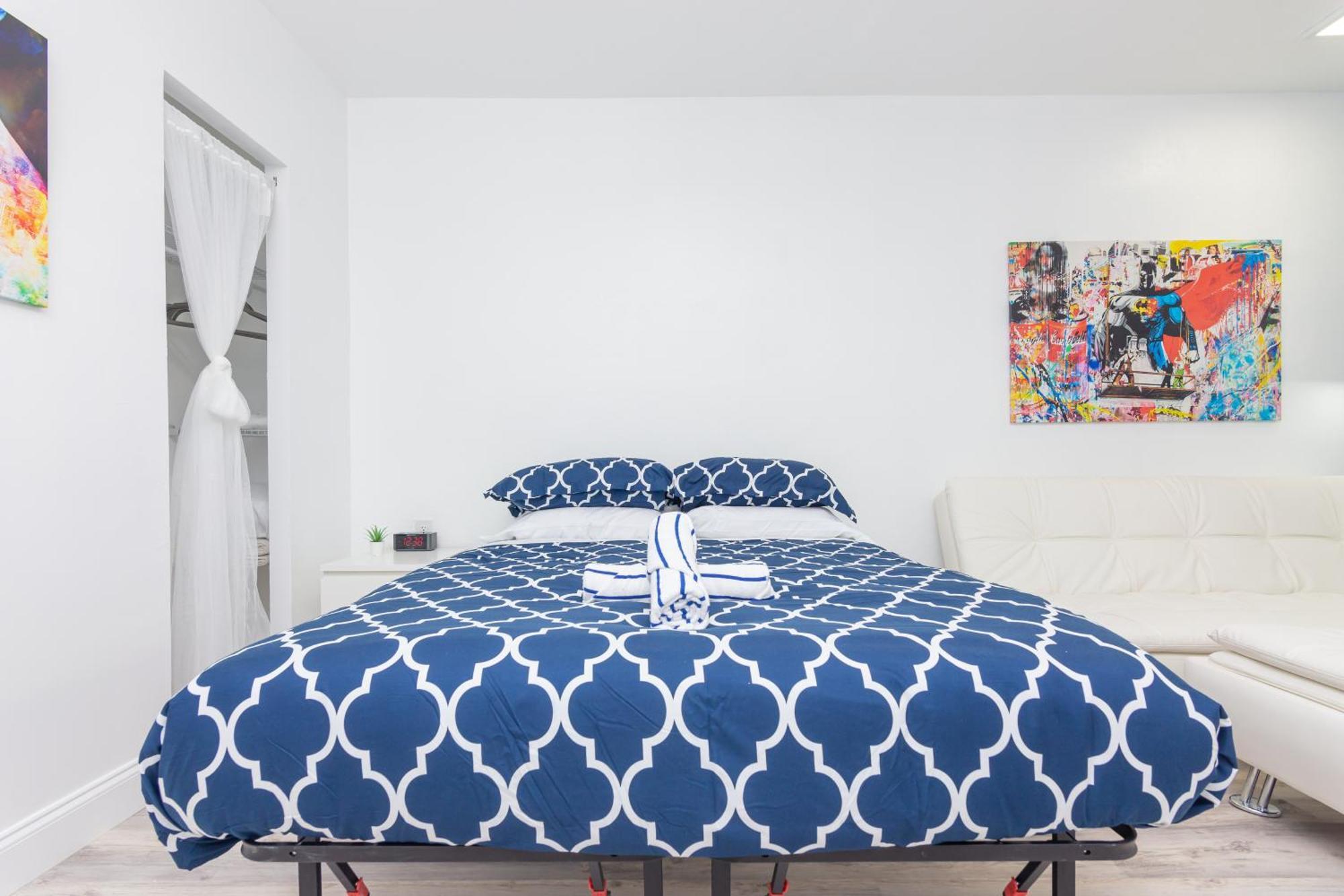 Ocean Drive Deco Apt W/2 Queen Beds, Steps 2 Beach Miami Beach Exterior photo